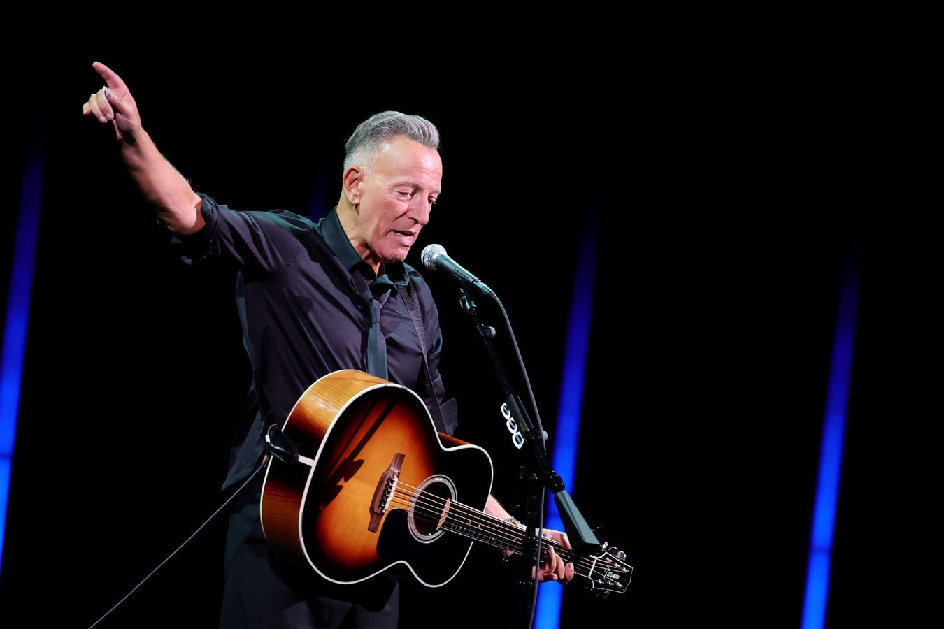 Bruce Springsteen saavutas mitmel edetabelikohal uue top 10 albumi