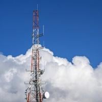 FCC avab ukse uutele Noncommi FM-tõlkijatele augusti esitamisaknaga. | Lugu