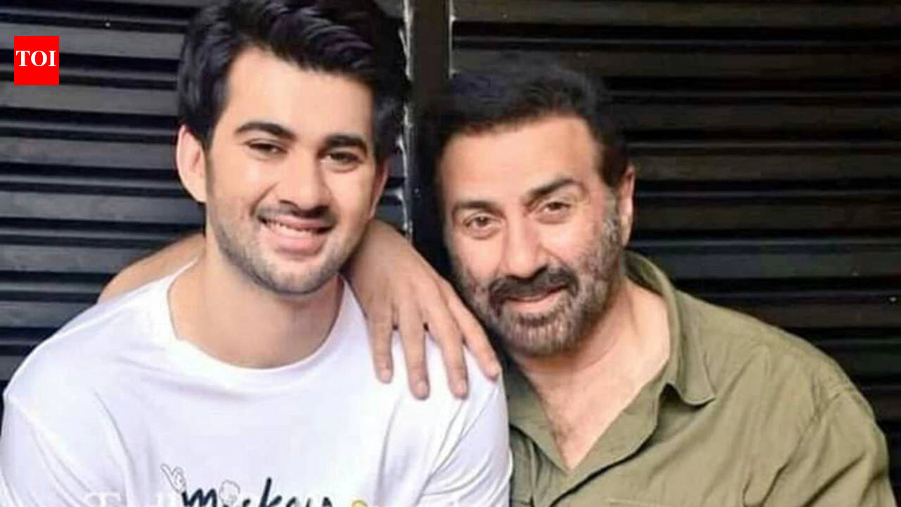 Karan Deol: "Minu esimene kangelane": Karan Deol läheb filmis "Batwara 1947" Sunny Deoliga ekraaniruumi jagamisest emotsionaalseks, avaldab isadepäeva puhul südamlikku austust | Hindi filmiuudised