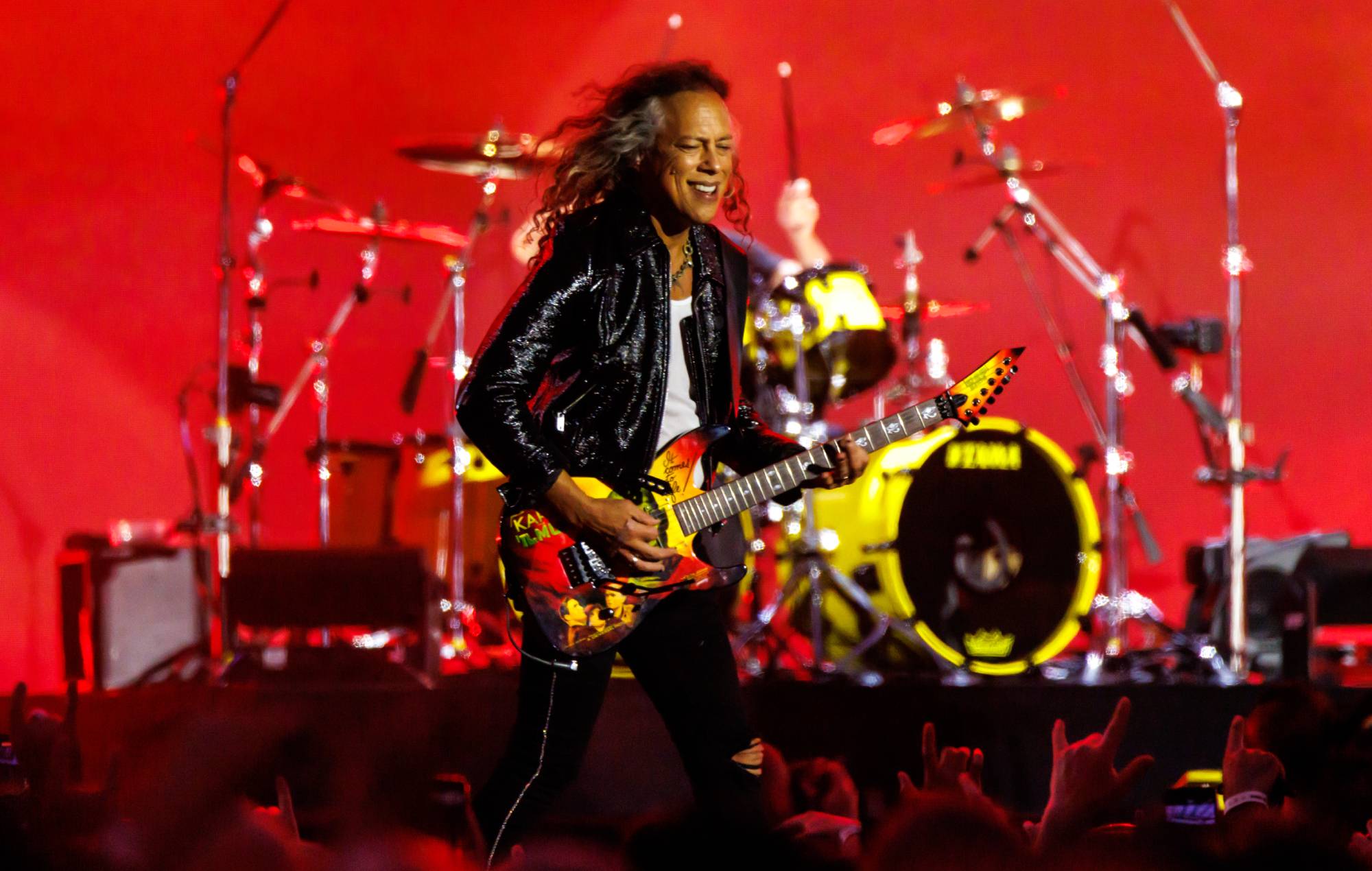 Metallica laulja Kirk Hammett kukkus pärast Taylor Swifti T-särgi tagasilööki lavapäevadelt