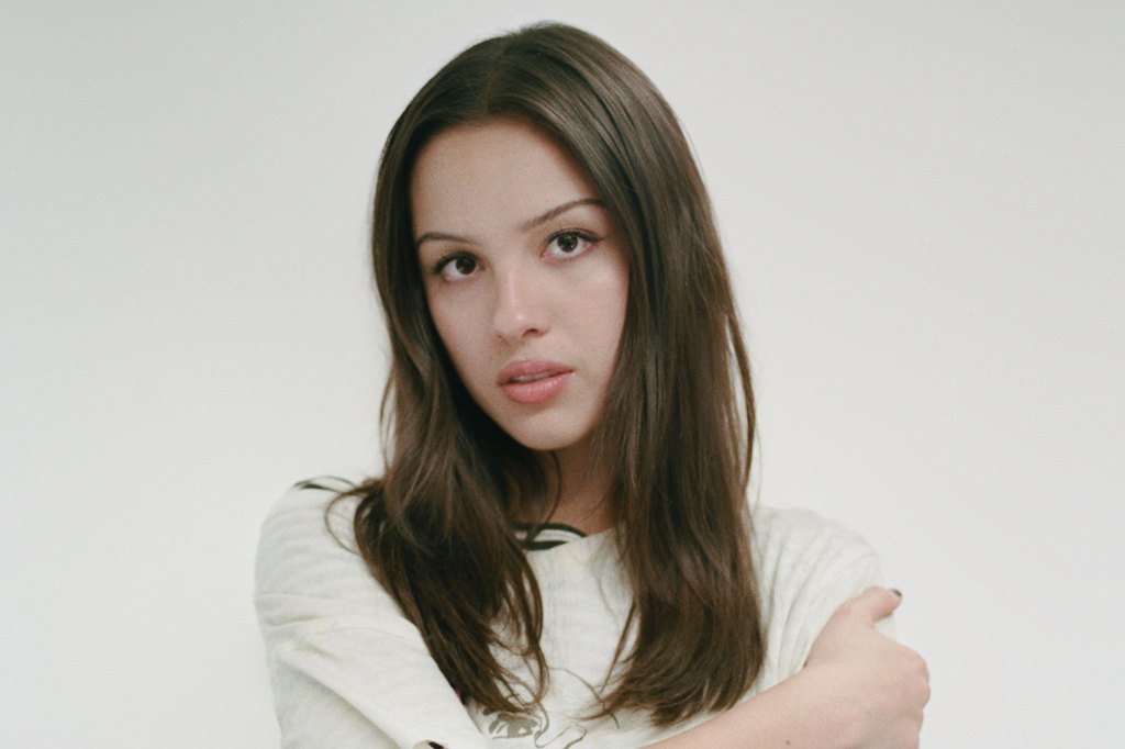 Olivia Rodrigo "You Seem Pretty Sad" on Billboard 200 edetabelis esikohal.