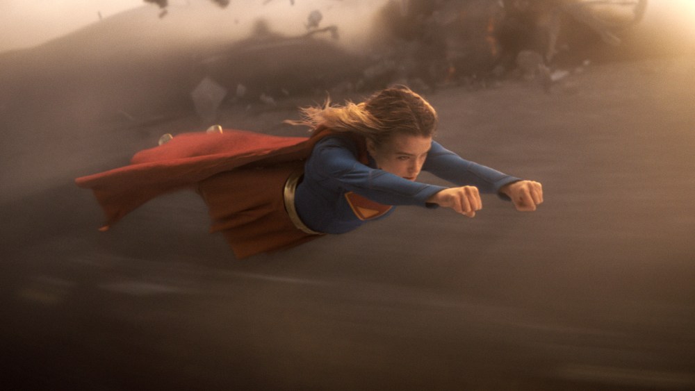 Supergirl First Reactions jagatud James Gunni DC Universe Stalls