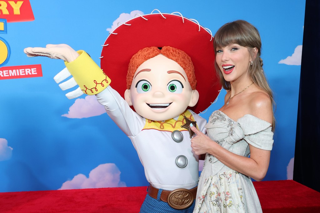"Toy Story 5" esilinastuse kokkuvõte: Taylor Swifti ja Randy Newmani dueti sees