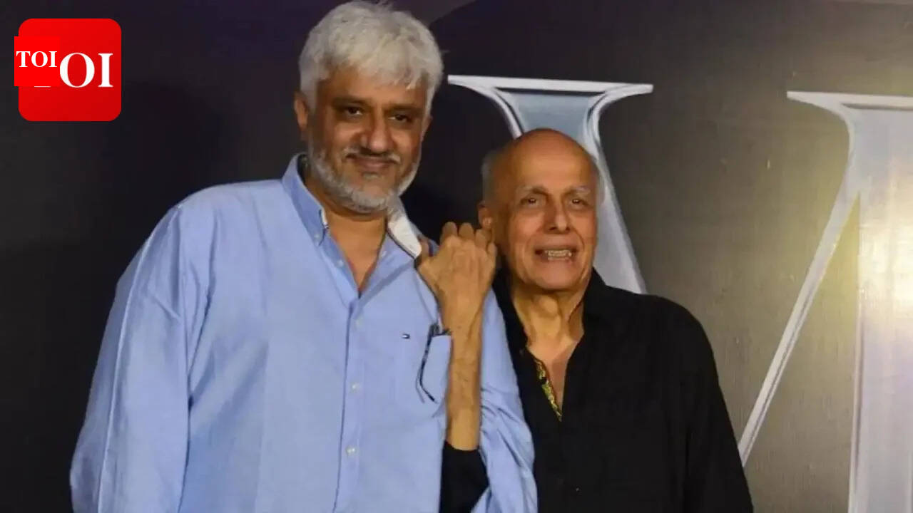 Vikram Bhatt murrab vaikuse, kui Mahesh Bhatt ei kaitsenud teda vanglas 30-kroonise pettusejuhtumi puhul: "Võib-olla ta aitas mind" |